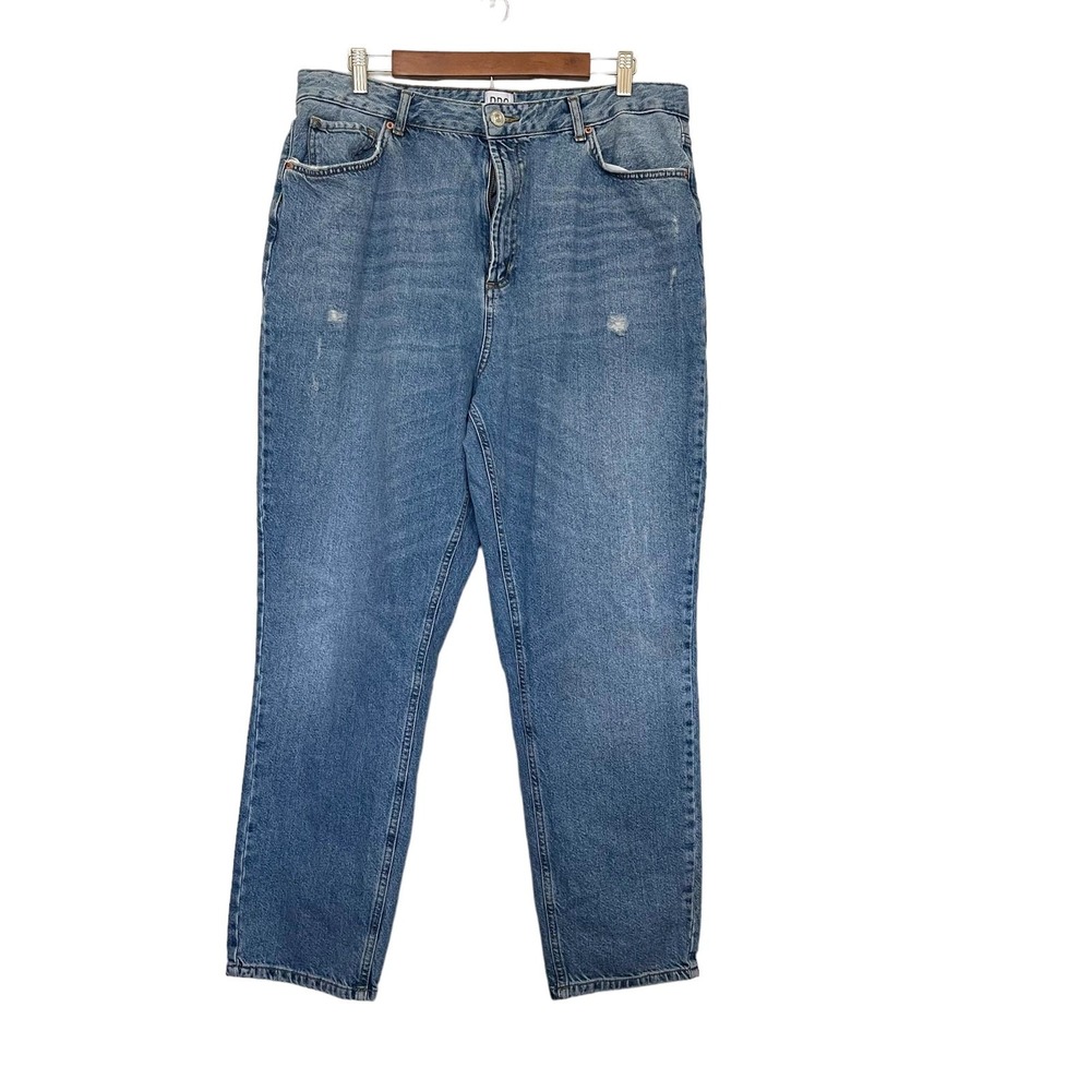BDG Mom Jeans Womens W34 Blue Medium Wash High Rise Distressed Grunge Streetwear